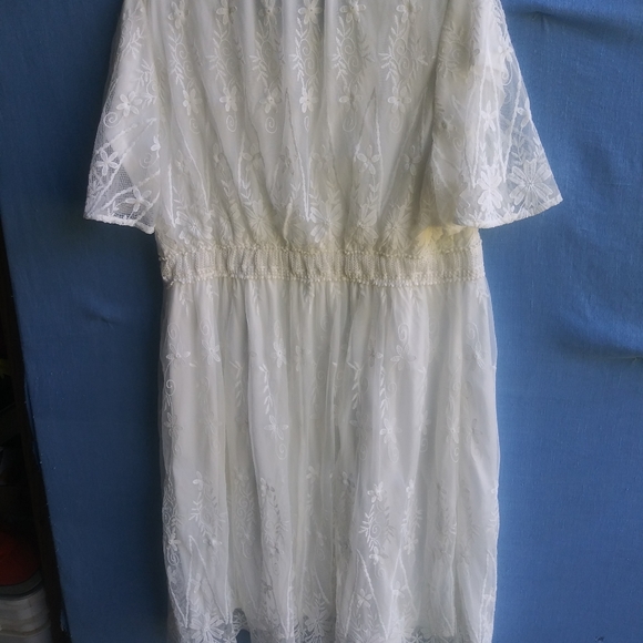 Unbranded Plus Size XXL White Floral Lace Layered Knee Length Dress - Picture 5 of 6
